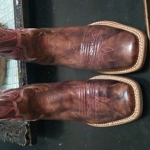 Womens Ariat boots